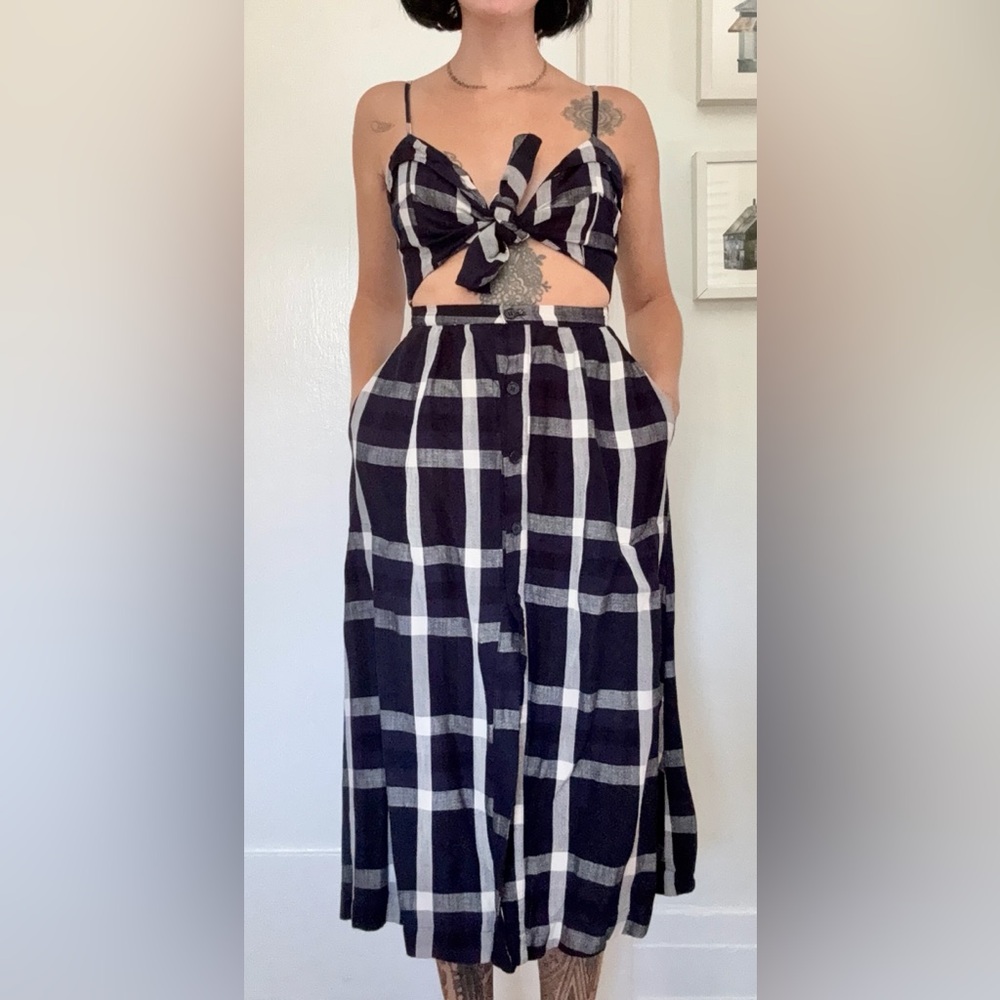 Reformation Riley Cut Out Navy and Cream Plaid Dress Size 6
